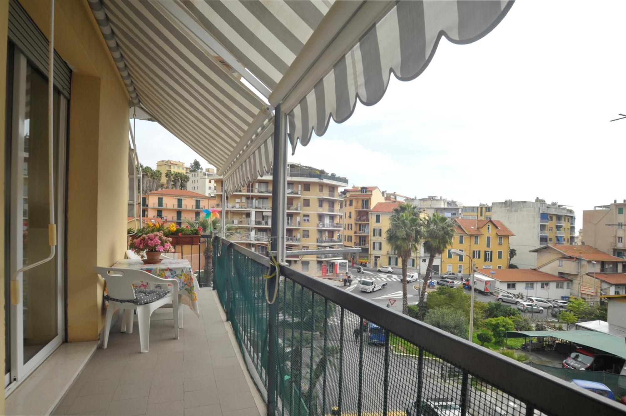 Appartement Casa Carina Centro Citta Con Garage Privato à San Remo Extérieur photo