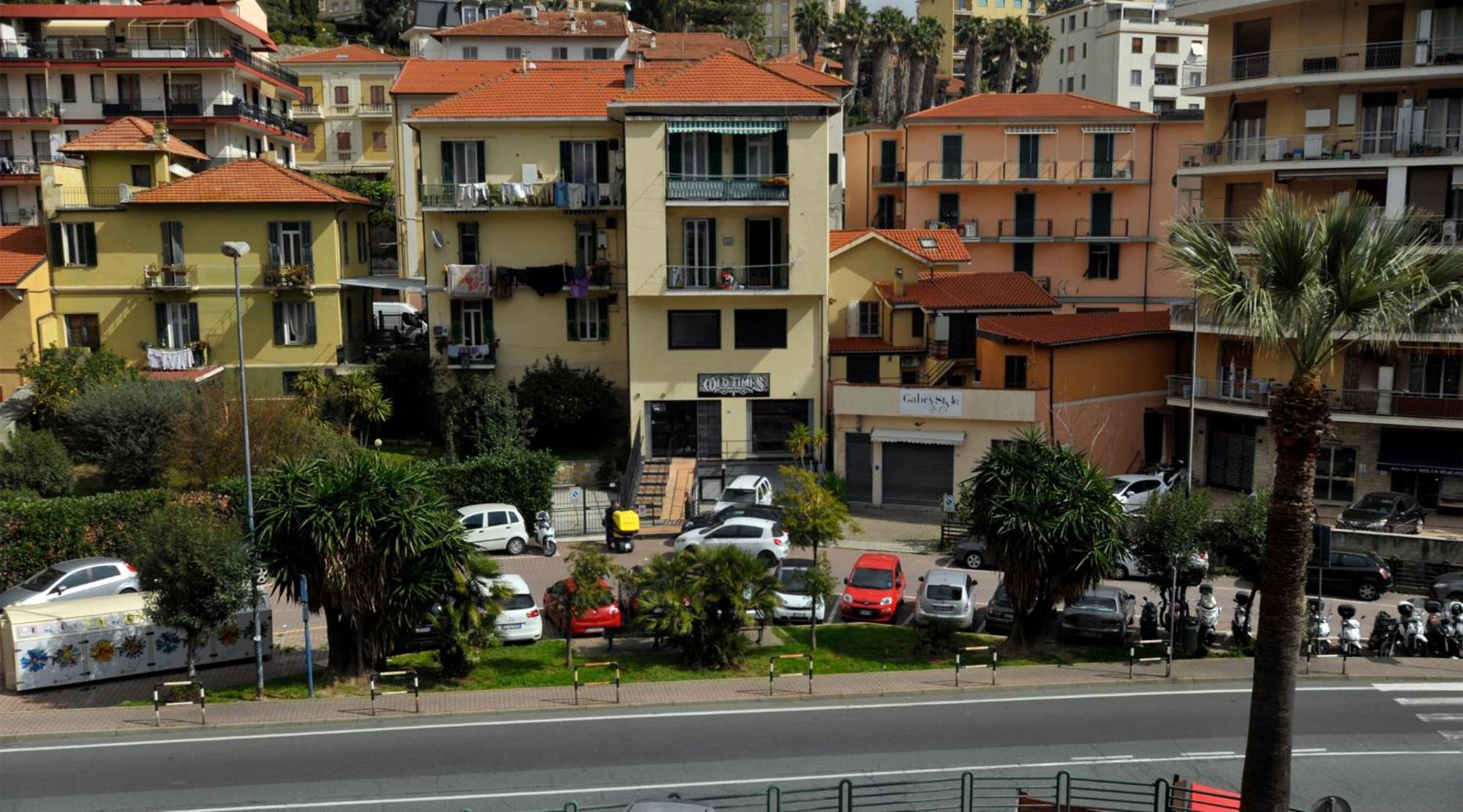 Appartement Casa Carina Centro Citta Con Garage Privato à San Remo Extérieur photo